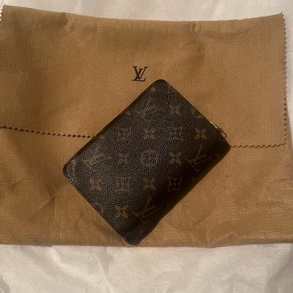 Preloved LV wallet - Picture 4 of 4
